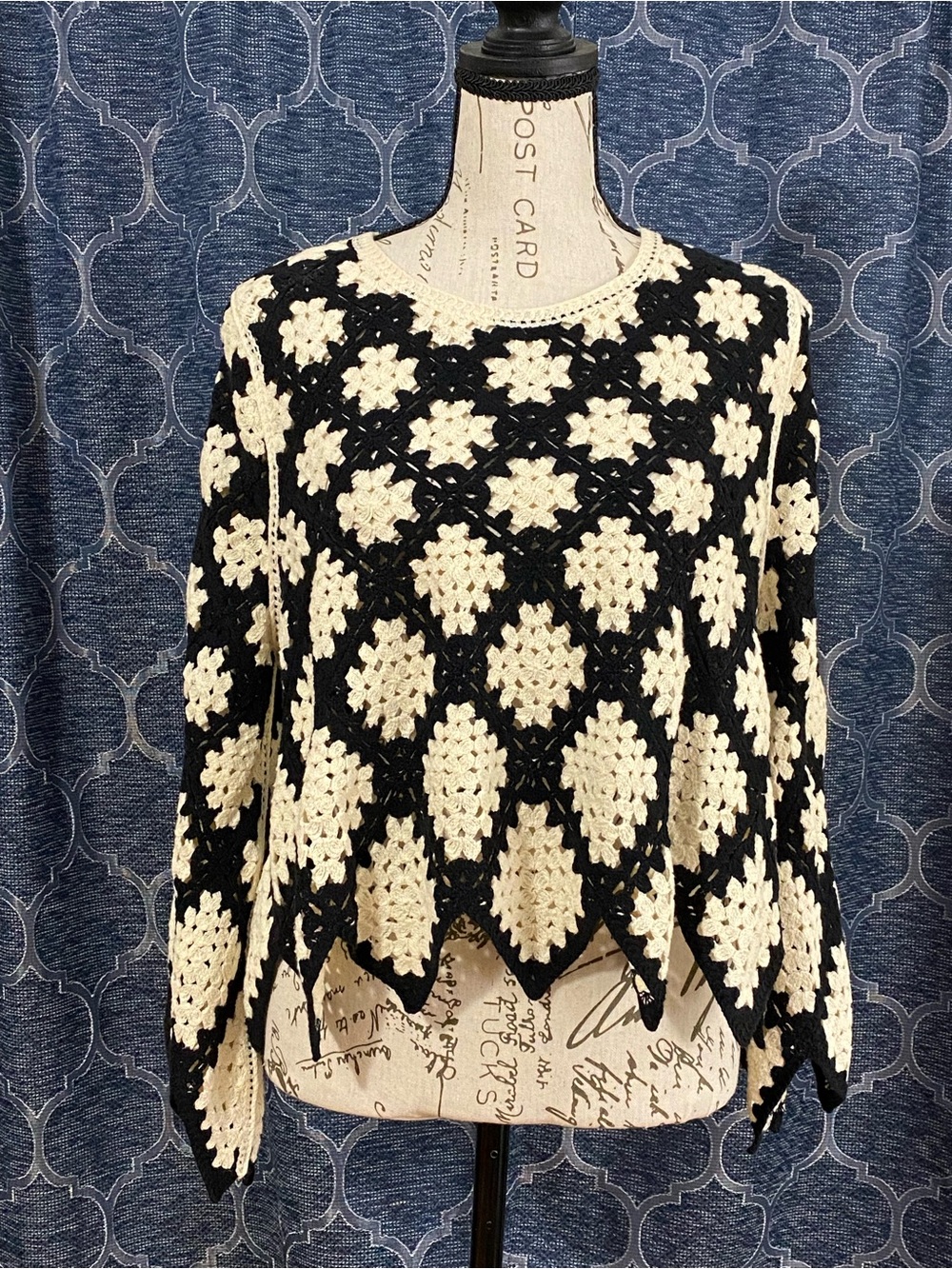 Solitaire Black and Cream Crochet Crewneck Sweater